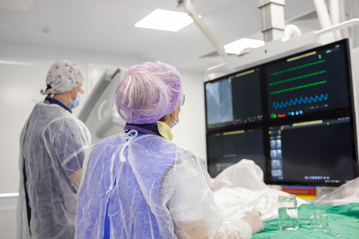 Новые виды операций пациентам с новообразованиями начали делать в Сосудистом центре Люберец  