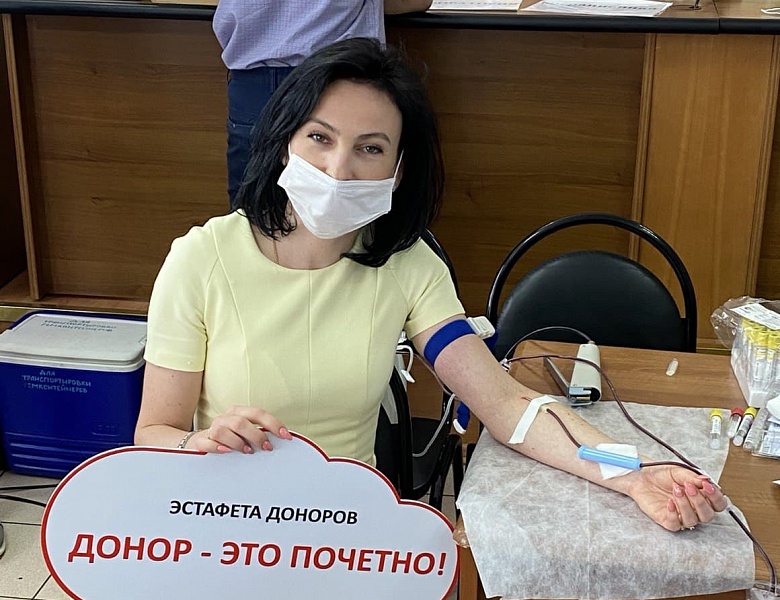 Сегодня, 19 мая, на базе ГИБДД-МРЭО Малаховка (https://xn----8sbaabjcja1b3ajl5a8h.xn--p1ai/), ГБУЗ МО «Люберецкая областная больница» провела донорскую акцию, которая собрала 17 человек, сдавших свою кровь