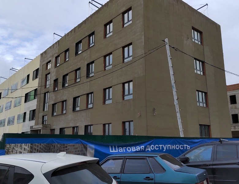 В резерв новой поликлиники в ЖК «Самолет» включено 77 человек 