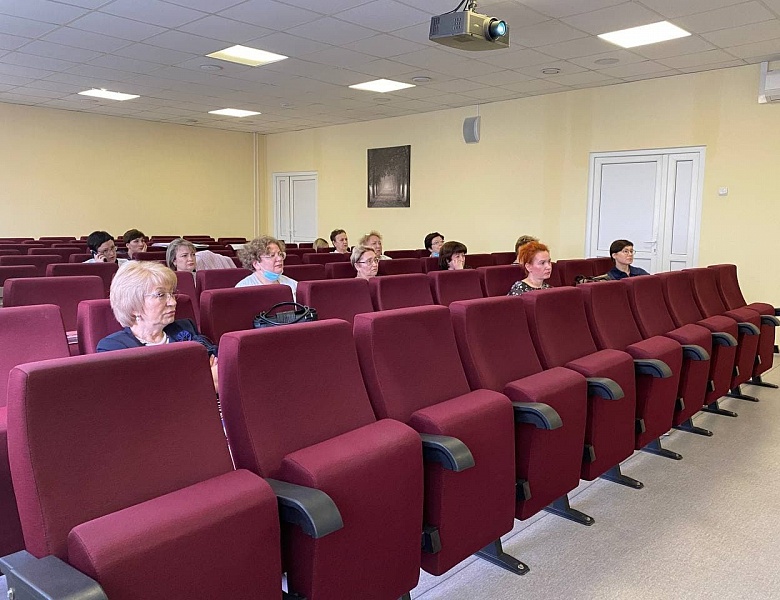 Сегодня, 20 мая, на базе поликлинического отделения N6 ГБУЗ МО «Люберецкой областной больницы» состоялось очередное совещание с заведующими поликлинических отделений и руководством больницы. 