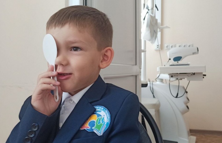 Как сохранить зрение школьнику рассказывает офтальмолог люберецкой больницы Фируза Ахмедова