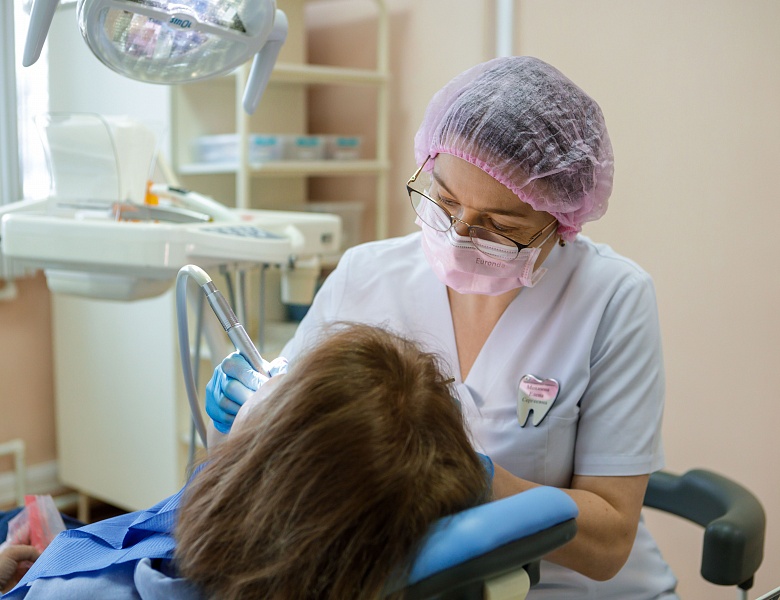 Какую стоматологическую помощь можно получить по полису ОМС рассказала подмосковный стоматолог