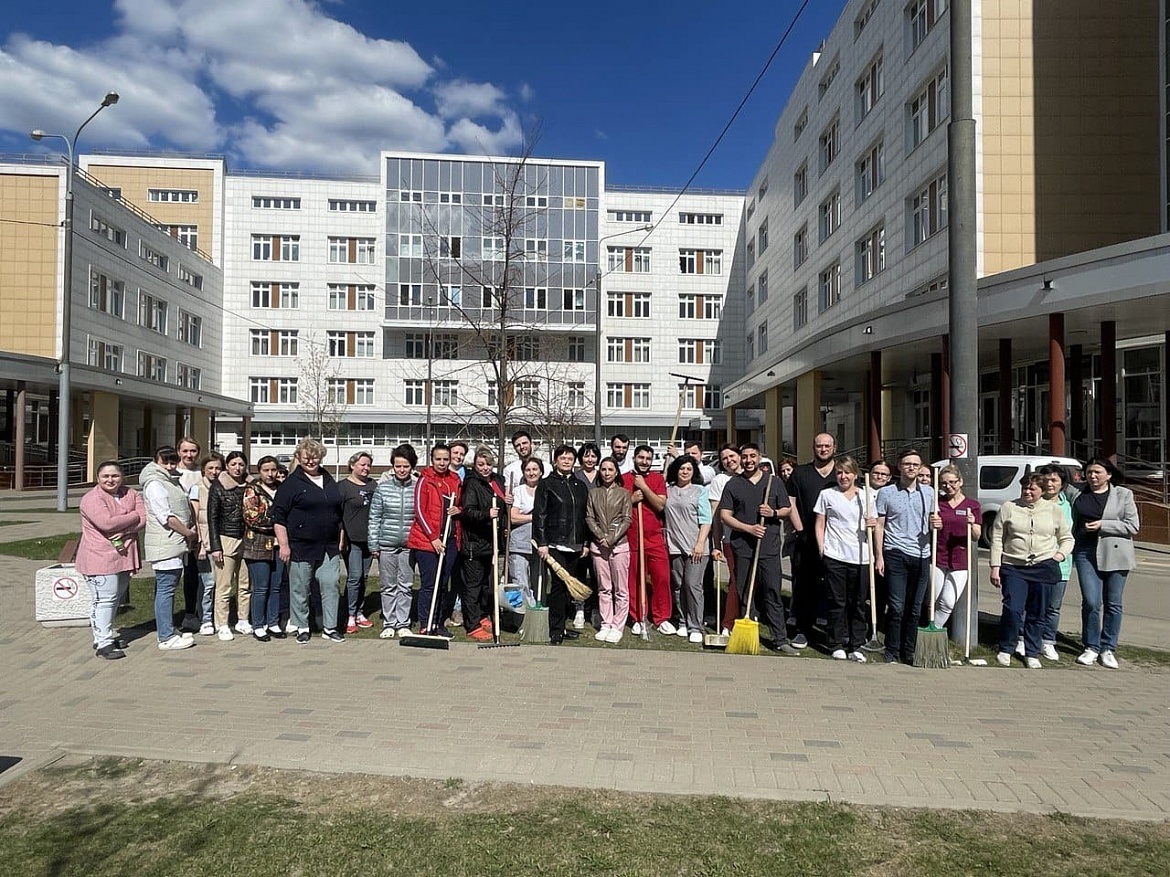 Более 750 сотрудников Люберецкой областной больницы приняли участие в общеобластном субботнике